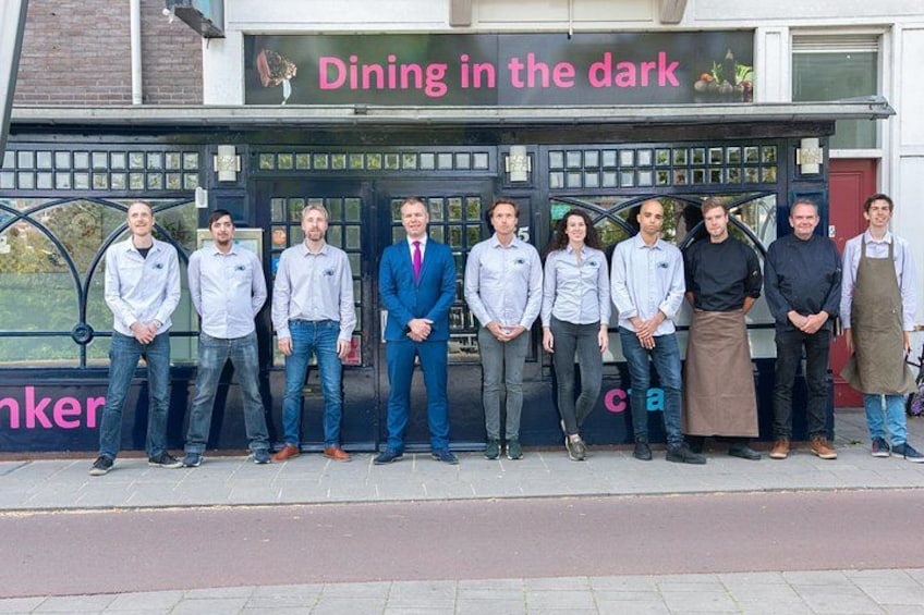 Great team of blind waiters and professional chefs 2