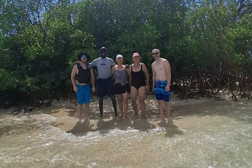 Nassau Kayaking Adventure: Snorkeling, Drinks & Small-Group Fun 3