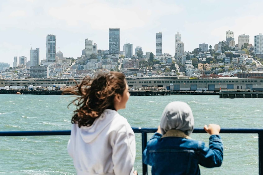 San Francisco Bay Sightseeing Cruise International Narration 1