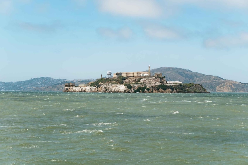 Picture 11 for Activity San Francisco Bay Sightseeing Cruise International Narration 3