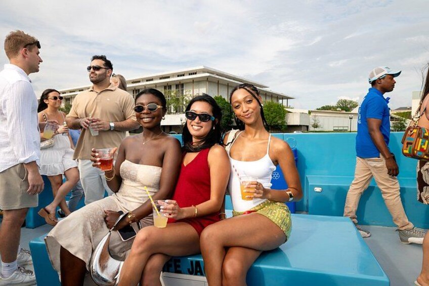 Washington DC Party Yacht Open Bar Cruise on the Potomac 5