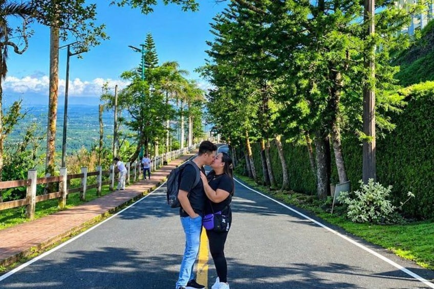 Tagaytay day tour: Private car pick up & drop off 3