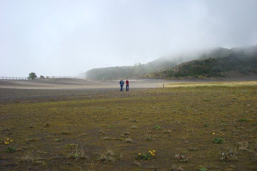 Walking around Irazú Volcano 2