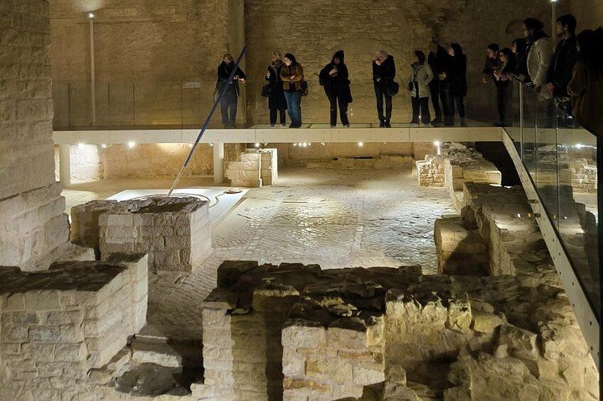 Bari Underground with archaeologist 4