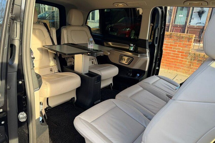 Luxury Chauffeur-Driven Private Vehicle Day Tour to Cambridge 2