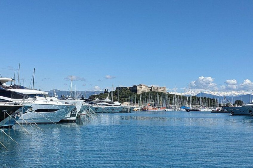 2 Hour Walking Tour in the Old Town of Antibes 3