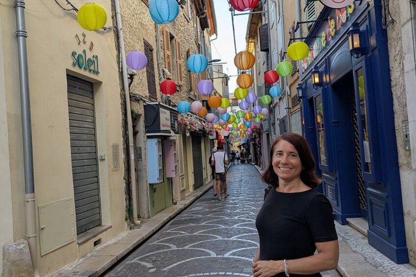 2 Hour Walking Tour in the Old Town of Antibes 2