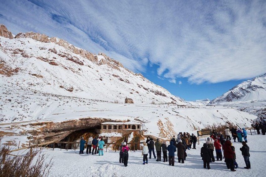 Guided Visit to High Mountains (Aconcagua-Puente del Inca) 5