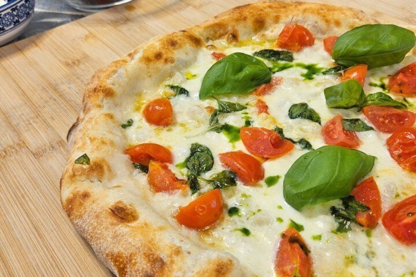 Pizza Cooking Class with Tiramisù and Wine Tasting in Milan 2