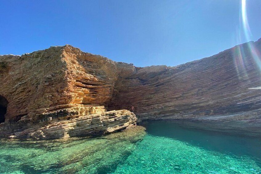 Daily Boat Trip Antiparos & Despotico 2