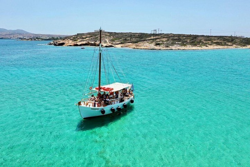 Daily Boat Trip Antiparos & Despotico 3