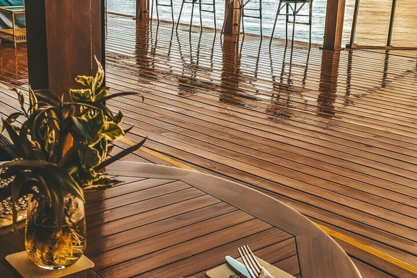 Major Tom Sunset Sail + Dinner at Wahoo (with transfers) 2