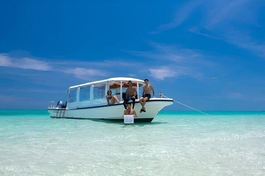 Okinawa Ishigaki Phantom Island and Blue Cave Snorkeling 4
