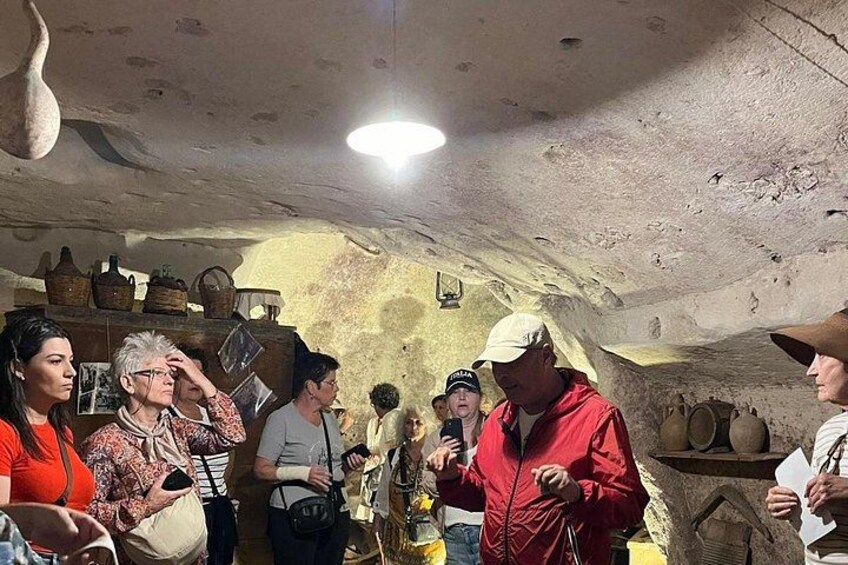 CAVE HOUSE OF THE NEIGHBORHOOD, MATERA 3