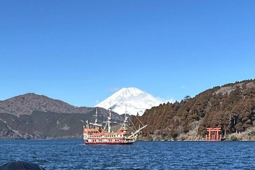 Fuji Hakone Private Tour with bilingual chauffeur 4