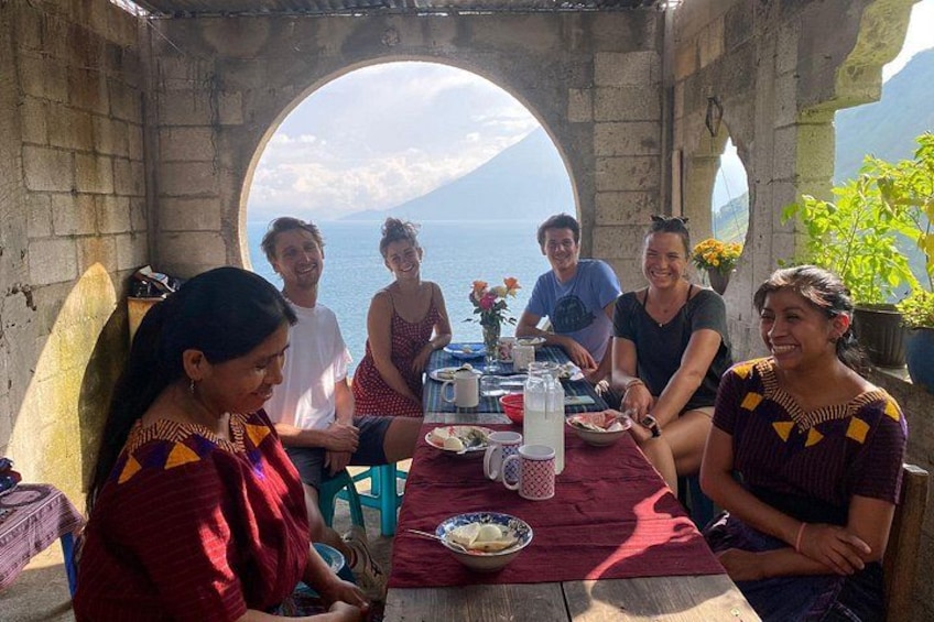 Authentic local experience with a community of women 4