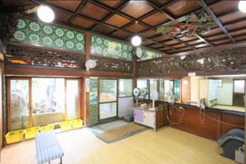 Tattoo-Friendly Japanese Bathing Culture Tour at Funaoka Onsen 3