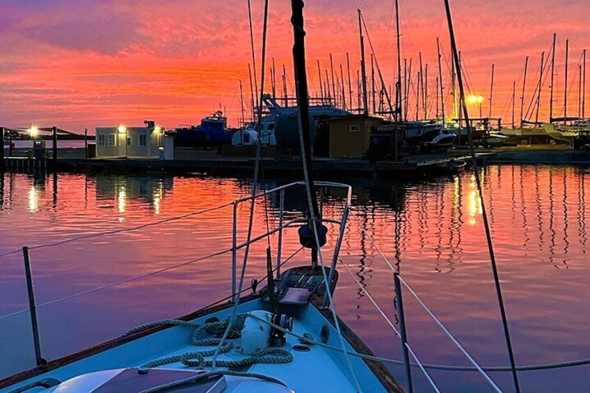 Tropical Sailing Experience with BBQ Lunch or BBQ Dinner in Aruba 2