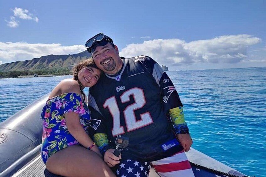 Experience the best Honolulu snorkeling with guided tours to vibrant coral reefs and marine life, perfect for all skill levels. 2