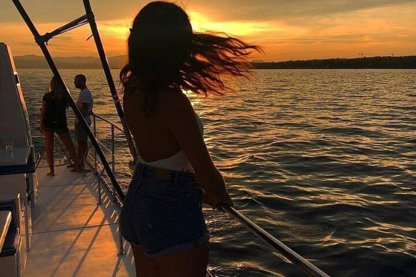 Catamaran Sunset Tour from Denia with Copa de Cava 2