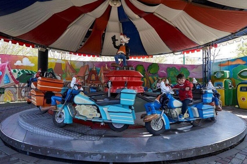 Carousel 5