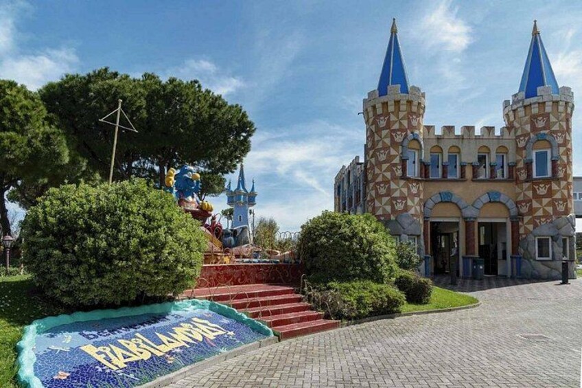 Entrance 1