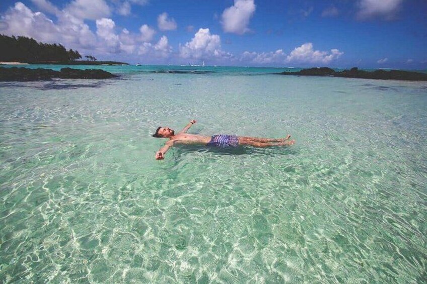 Private Speed Boat to Illot Gabriel, Coin de mire & Flat island 5