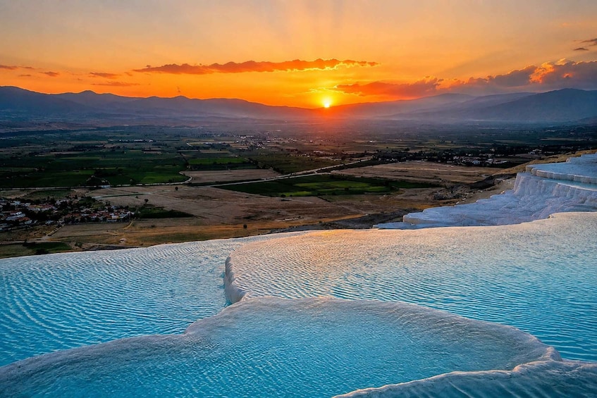 Picture 22 for Activity From Marmaris: Pamukkale Evening Tour with Transfer & Dinner 5