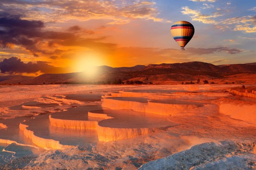 Picture 12 for Activity From Marmaris: Pamukkale Evening Tour with Transfer & Dinner 4