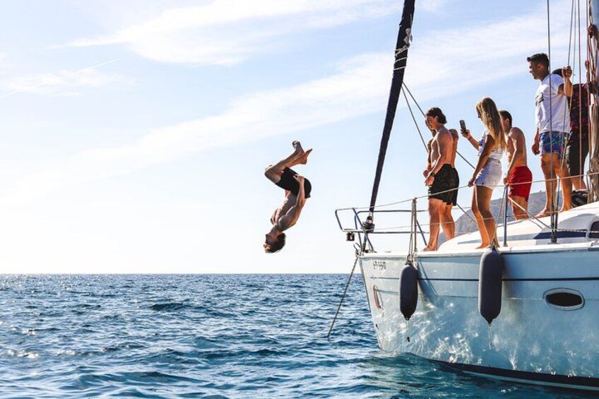 La Herradura: Sailboat with a view of dolphins-Shared 3