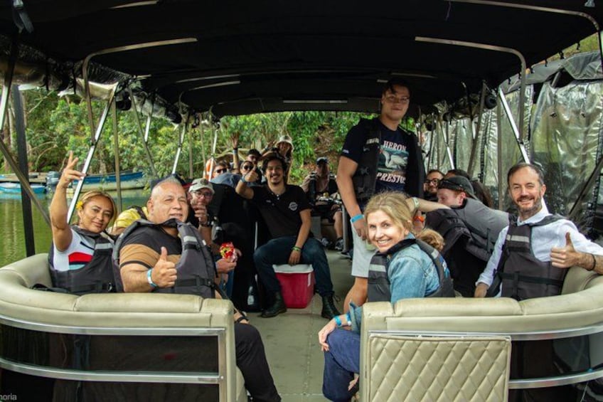 Excursion to Guatapé by chiva, lunch and Pablo Escobar's hacienda 1