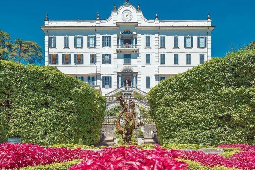 Shared boat tour of Lake Como in Varenna 3