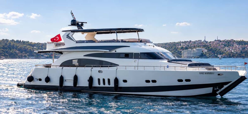 Picture 32 for Activity Istanbul Bosphorus Yacht Cruise with Asian Side Stopover 5