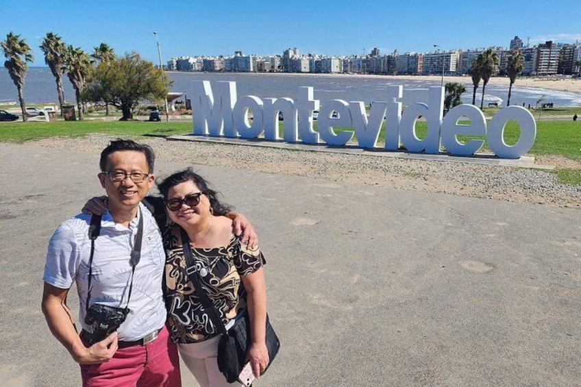 One of the must-see photos on my city tour in Montevideo is in front of the letters with the name of the city 3