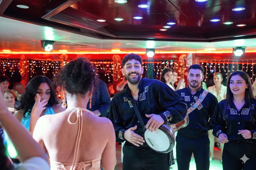 Picture 34 for Activity Istanbul: Bosphorus Dinner Cruise with Turkish Night Show 3