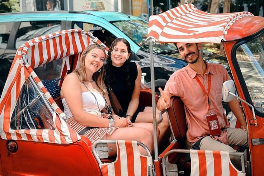 2h or 4h Lisbon Private Historical Tour by Tuk Tuk 5