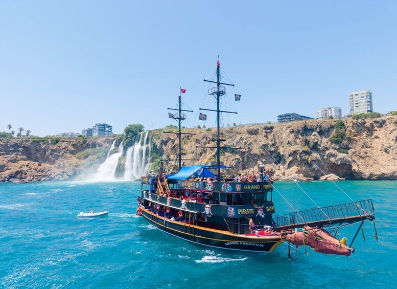 Picture 14 for Activity Antalya: Lara Pirate Boat Cruise w/Lunch & Unlimited Drinks 2
