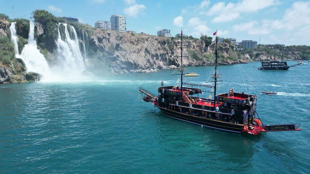 Antalya: Lara Pirate Boat Cruise w/Lunch & Unlimited Drinks 2