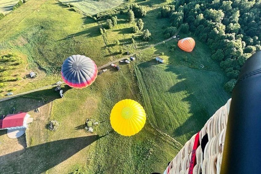 Shared Balloon Ride – Vilnius or Trakai, Hotel Pickup Included 3