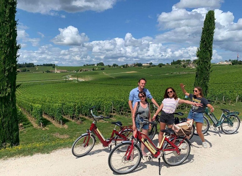 Picture 7 for Activity Médoc Afternoon Wine Tour,Margaux Châteaux & French Aperitif 5