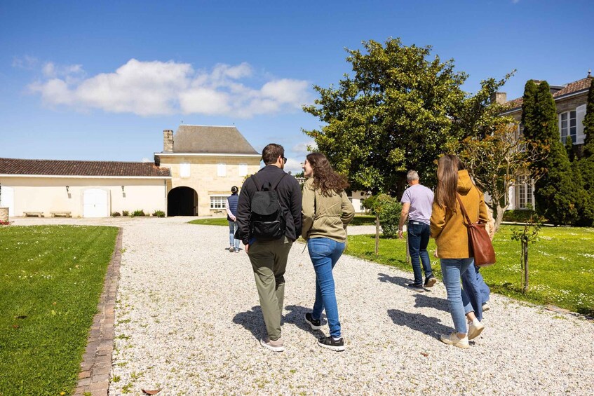 Picture 1 for Activity Médoc Afternoon Wine Tour,Margaux Châteaux & French Aperitif 3