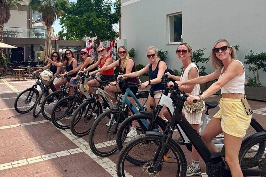 Bike or E-Bike Tour Tirana: Highlights & Grand Park Guided Cycle 2