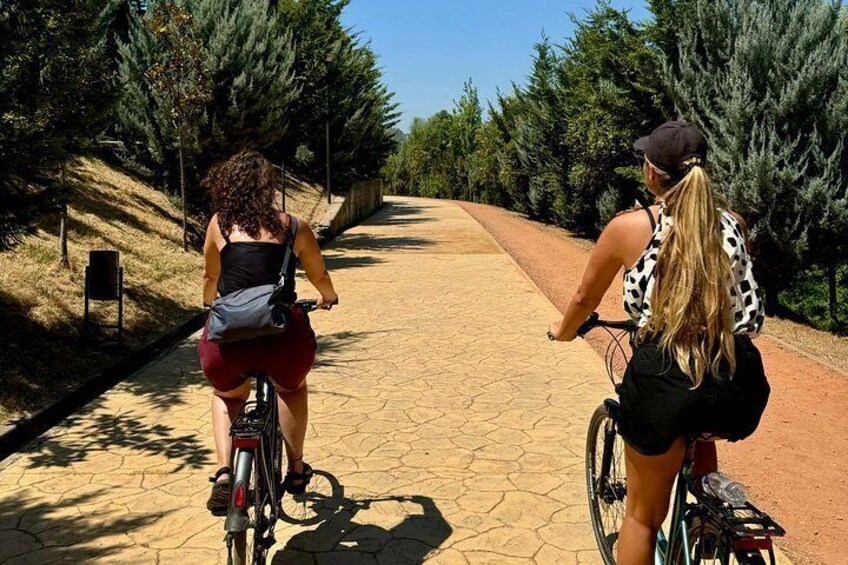 Bike or E-Bike Tour Tirana: Highlights & Grand Park Guided Cycle 5
