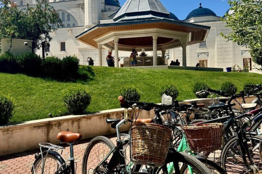 Bike or E-Bike Tour Tirana: Highlights & Grand Park Guided Cycle 4