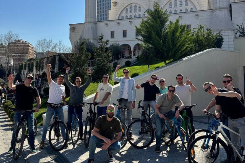 Bike or E-Bike Tour Tirana: Highlights & Grand Park Guided Cycle 2