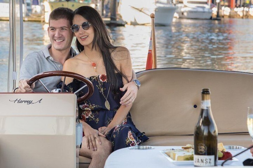 2-Hour Self-Drive Boat Hire on the Yarra River 2