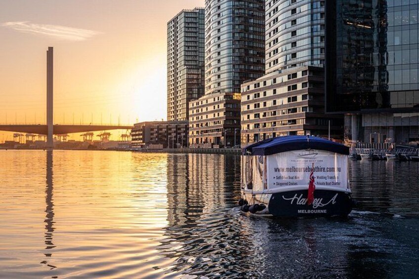 2-Hour Self-Drive Boat Hire on the Yarra River 3