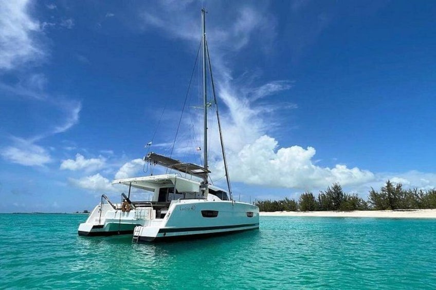 Full-Day Private Catamaran, Turks and Caicos Cruise 1