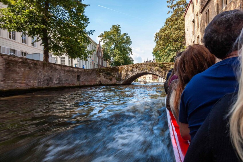 Picture 13 for Activity Bruges: Guided Tour, Chocolate Stop, Boat & Beer Options 4