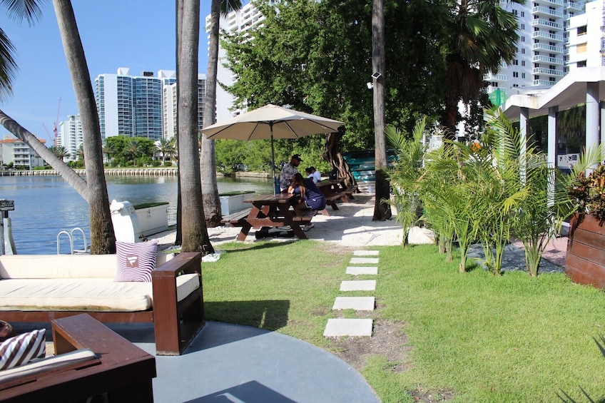 Miami's Unique Private Boat Tour: Discover & Enjoy Your Way 2